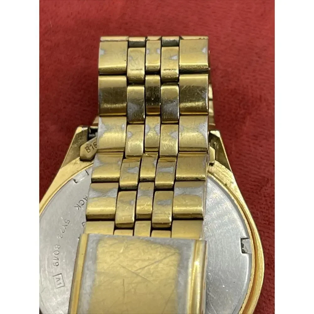 Vintage Seiko watch 5Y23-8049 Gold Tone Quartz SQ day/date Dead Battery Black
